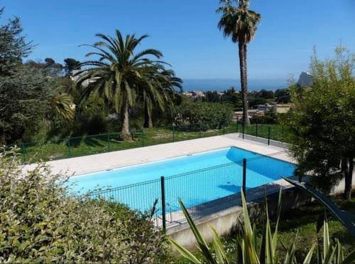 Appartement 2 Pieces En Rez De Jardin Avec Parking Et Piscine Villeneuve-Loubet Bagian luar foto